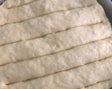 Foto langkah ke 5 dari resep #81 Garlic Cheese Bread - (No knead, tanpa ulen).