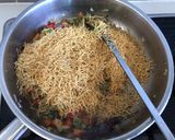 A picture of step 3 of Vegetables Vermicelli Upma.
