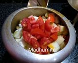 A picture of step 2 of Bottlegourd Lauki Dudhi Tadka with Nigella seeds kalonji.