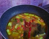 Foto langkah ke 2 dari resep Sup Ikan 🍲.