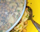 A picture of step 6 of Kathiawari Chickpea Chaat.
