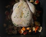 Foto del paso 1 de la receta: Pollo con verduritas en freidora de aire