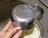 A picture of step 3 of Medu Vada.