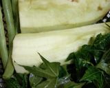 Foto langkah ke 1 dari resep Sayur Lodeh Terong, Buncis, dan Daun Pepaya Tanpa Santan.