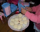 Foto del paso 9 de la receta: Galletitas de maizena TRINI