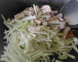 Foto langkah ke 3 dari resep Tumis tempe dan labu siam praktis.