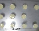 Homemade white chocolates recipe step 4 photo