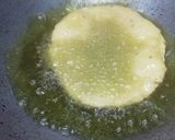 A picture of step 6 of Sooji ki poori.