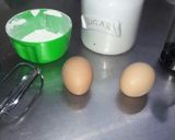 Foto del paso 1 de la receta: Bizcochuelo sin leche