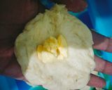 Foto langkah ke 3 dari resep Roti Kopi.