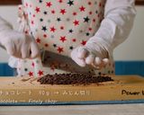 A picture of step 9 of Basic Dark Chocolate Bon Bons / Bonbon de Chocolat.