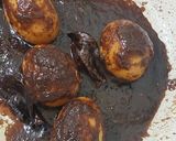 Foto langkah ke 4 dari resep Semur Telur Khas Betawi.