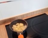Foto del paso 3 de la receta: Atún en salsa verde y patatas crujientes
