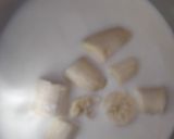 A picture of step 1 of Banana shake.