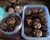 Foto langkah ke 8 dari resep Brownis mini kering.