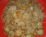 Foto langkah ke 5 dari resep Bakso bihun pedas.