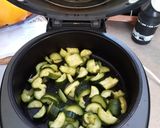 Foto del passaggio 4 della ricetta Frittata di zucchine e ricotta
