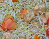Foto langkah ke 4 dari resep Tumis Toge Tahu.
