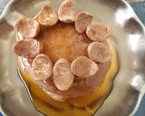 A picture of step 10 of Oven Mini pancakes with honey and choco on top.