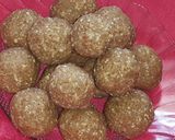 A picture of step 3 of Moong fali Til Ladoo.