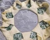 Foto del passaggio 5 della ricetta Corona di pasta sfoglia ripiena