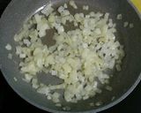 Foto del paso 2 de la receta Macarrones con tomate, atún y huevos