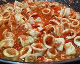 Foto del paso 3 de la receta: Arroz con calamares y langostinos