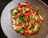 Foto del paso 3 de la receta: Arroz con pollo al wok