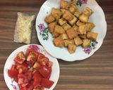 Hình bước làm 1 của món Đậu hũ sốt cà chua
