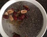 Hình bước làm 7 của món Yến sào chưng táo đỏ hạt chia