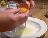 A picture of step 2 of Sabayon or Zabaglione.