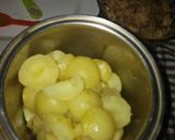A picture of step 2 of Awla khatti meethi chatney.