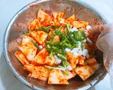 Foto langkah ke 9 dari resep Kkakdugi kimchi lobak resep asli Korea.