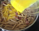 Foto del paso 9 de la receta: Macarrones estilo carbonara |¡Sin nata!