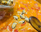 Foto del paso 6 de la receta: Fabes con mejillones 🧄 🌶️ 🥕 🧅 ⚽️ 🥇 🇪🇸