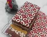 Foto langkah ke 12 dari resep Trio chocomoca batik cake.