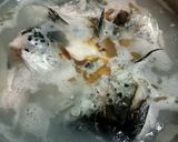Foto langkah ke 2 dari resep Sup Kepala Ikan Salmon.