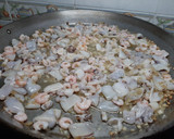 Foto del paso 1 de la receta: Paella de arroz negro