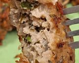 รูปขั้นตอนการทำที่ 8 ของ ลาบหมูก้อนทอดใบชะมวง
