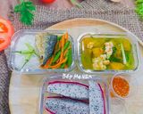 Hình bước làm 5 của món Hộp Cơm Vui Vẻ 3:(Cá nục chiên,đậu ve cà rốt xào,...)