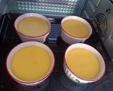 Foto langkah ke 4 dari resep CreamCheese Caramel Flan.