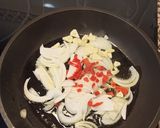 Foto del paso 1 de la receta Salteado de espinacas con Gambas