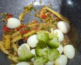 Gambar langkah 4 resipi Telur Puyuh Tumis Halia (Eat Clean).