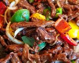 A picture of step 1 of Beef Stir-Fry in Black Pepper Sauce.