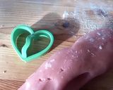 Foto del passaggio 3 della ricetta Biscotti rosa ripieni