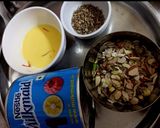A picture of step 2 of Milk made Luchchedar Rabdi.