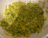Foto del passaggio 1 della ricetta Sfrittelline di zucchine