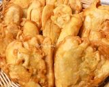 Foto langkah ke 8 dari resep Pisang goreng + sambal roa = yummy.