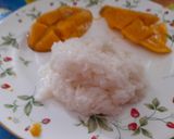 A picture of step 3 of Quick Low-Fat Mango Sticky Rice.