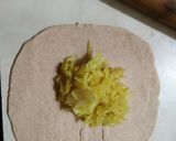 A picture of step 3 of Papaya Paratha.